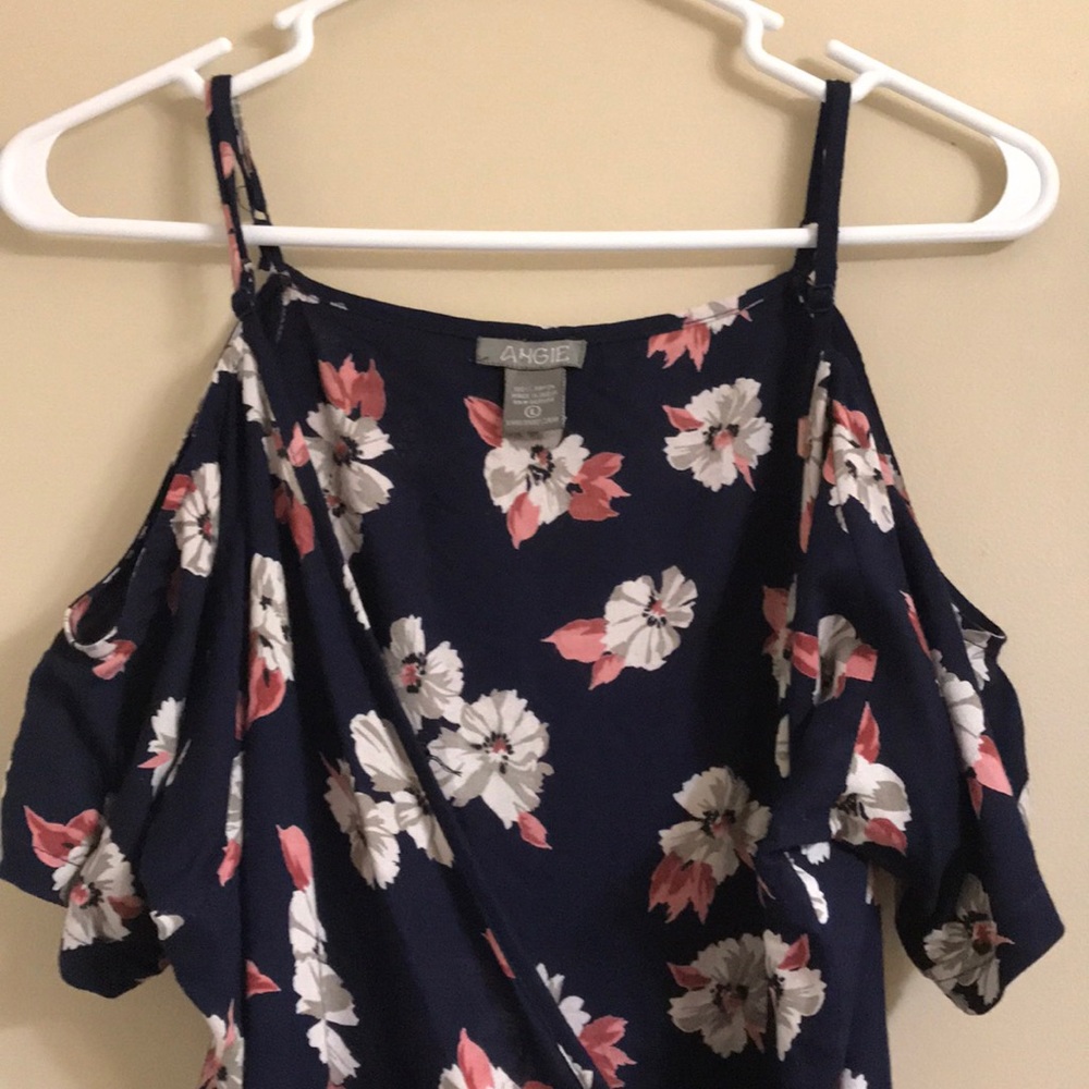 Dress - Picture 3 of 4